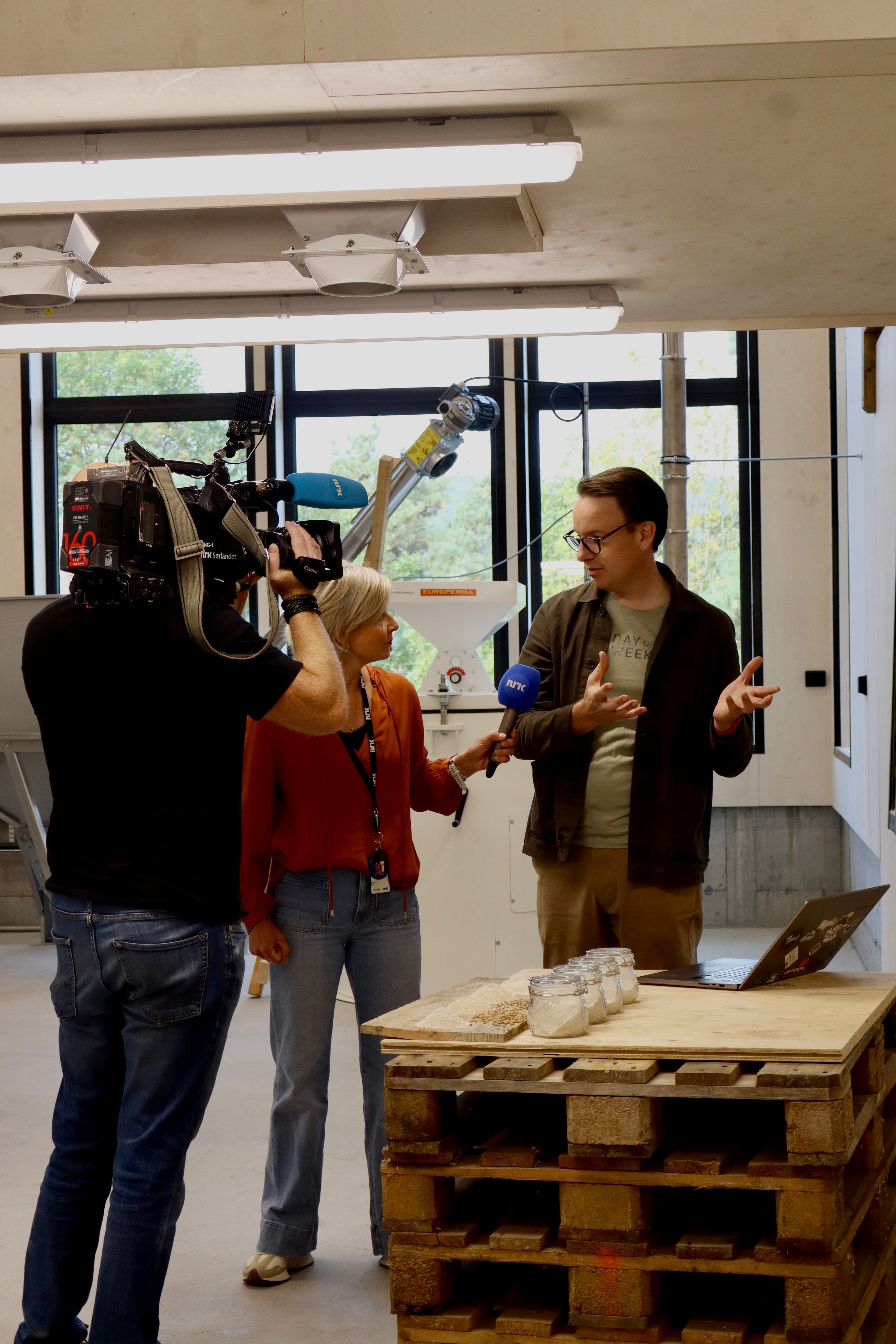 Øyvind B. Sandåker from Day of Week interviewed by NRK at Øvre Åbål Gård